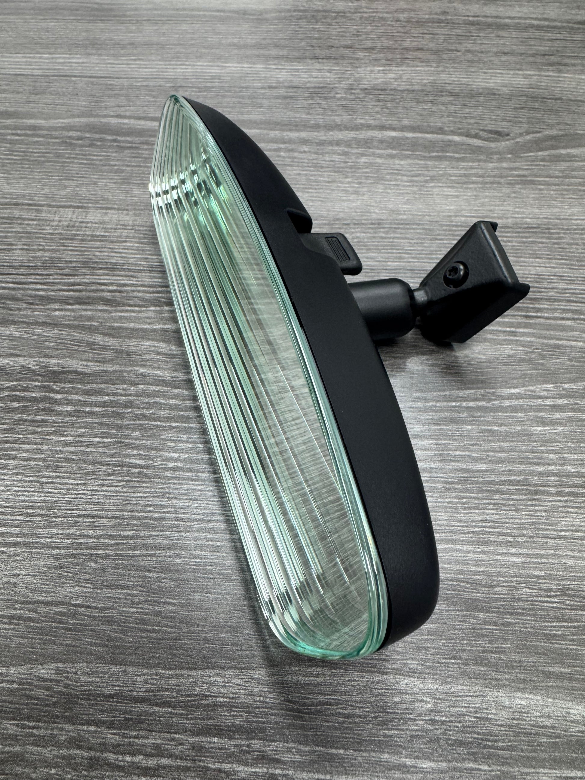 Wrap around glass rear view mirror