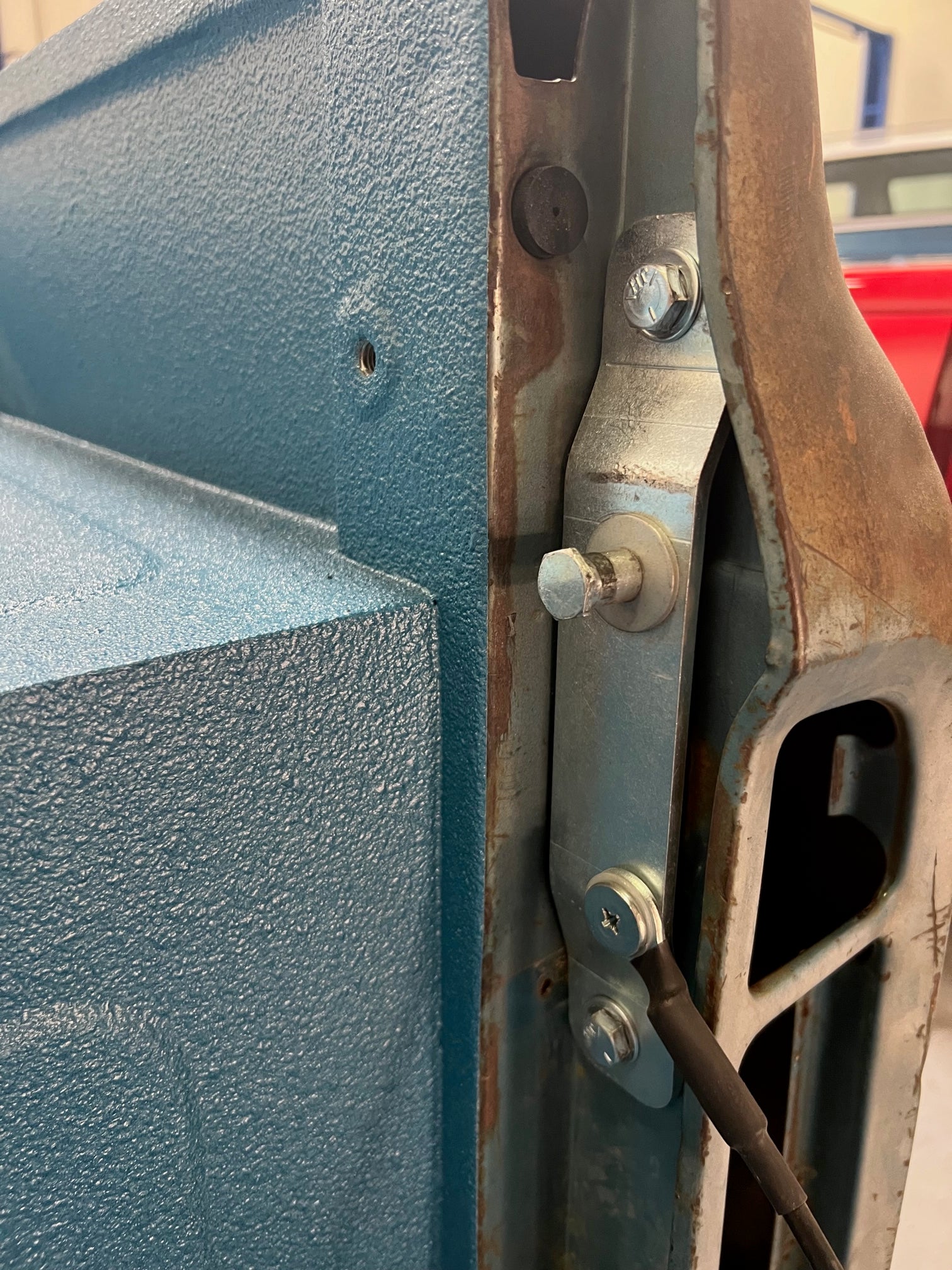 67-72 Tailgate latch kit